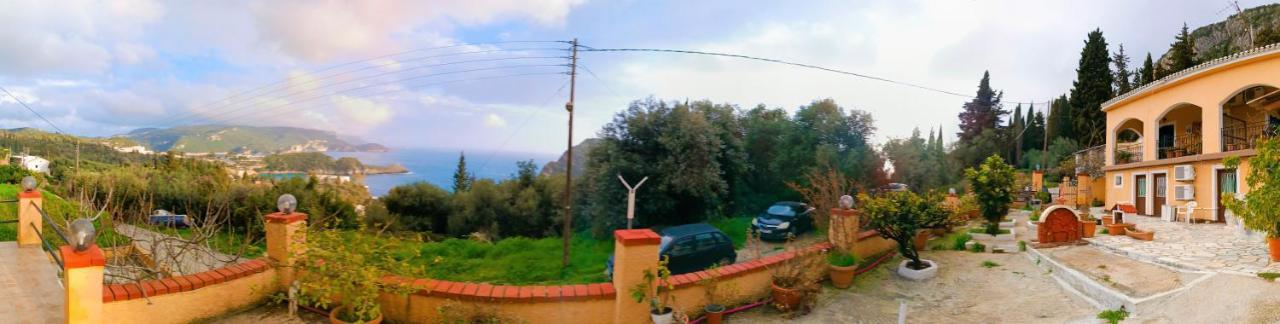 Vassilis Apartment *